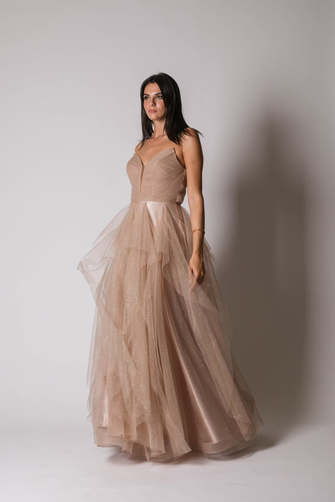 ABITO VYNIQUE - VISII